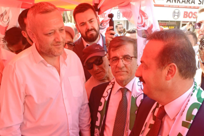 Ağıralioğlu'ndan Ümit Özdağ Standına Destek