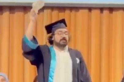 Boğaziçi’de diplomasını yırtan genç gözaltına alındı.