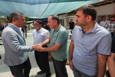 Özgür Özel şehit ailesi ziyareti gerçekleştirdi