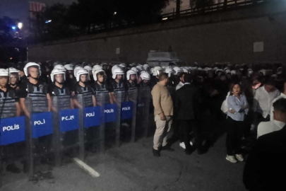 CHP İl Binasına Polis Ablukası