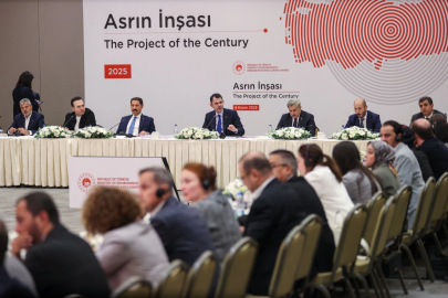 Uluslararası gazeteciler yeniden doğuşa tanıklık etti.