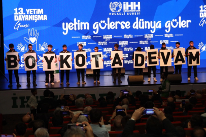"Yetim Gülerse Dünya Güler"