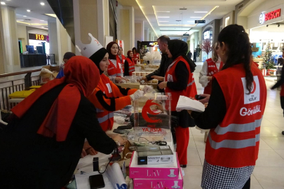 Erzurum Kızılay Kadın Kollarından Gazze, Filistin ve Sudan için hayır kermesi