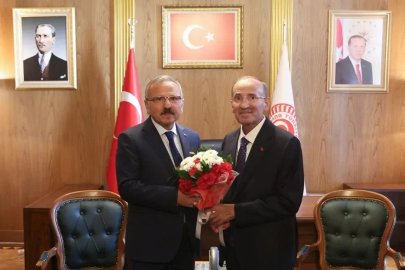TBMM'de o görevden istifa etmişti... Bozdağ görevi Beyazıt’a devretti!